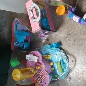Fashion polly pocket vintage pool and fold up shops